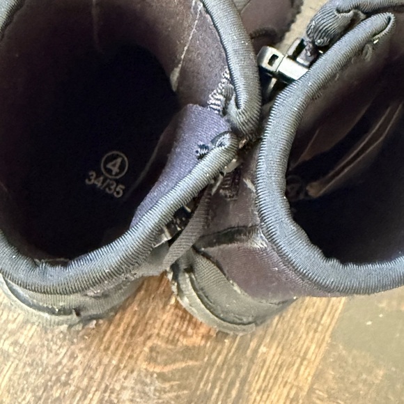 Black Boat Shoes for Men - Picture 3 of 3